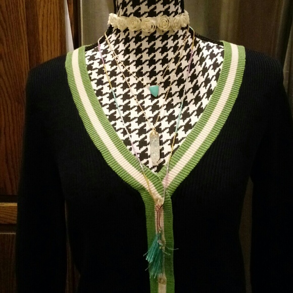 Rue 21 Necklace/White Rose Choker - Picture 1 of 6